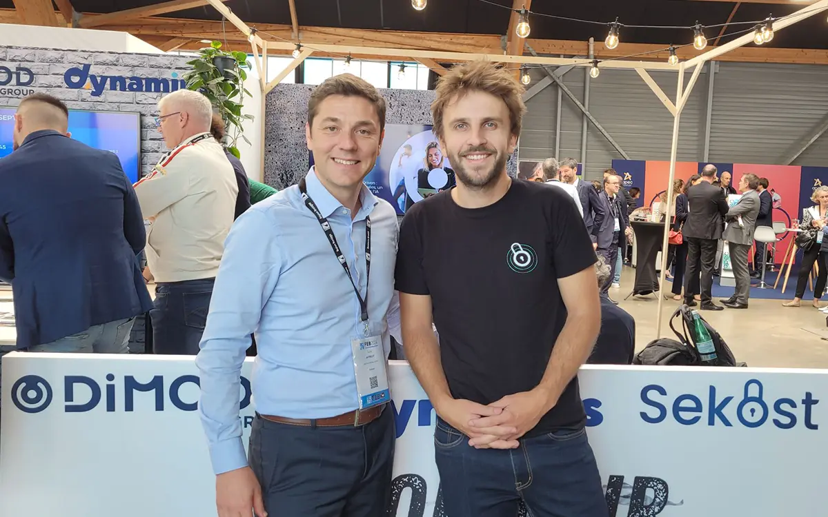 Photo de Léo RICHER, CEO de Sekost et Tudal JAFFRELOT, Directeur Général Adjoint chez DIMOOD Group, à l'occasion du Forum 2conomique Breton 2024.