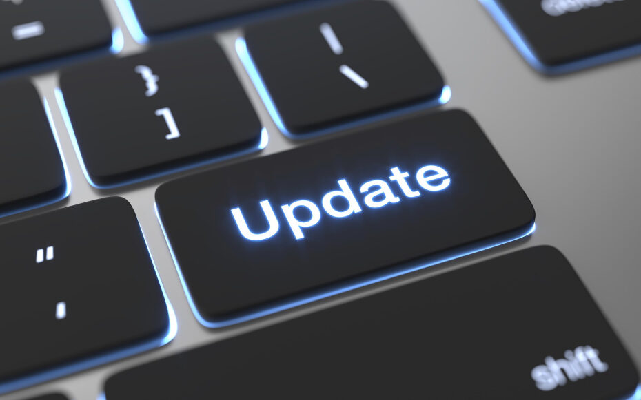 Un clavier avec un bouton update pour symboliser l'importance du patch management