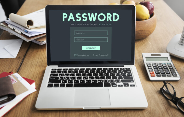 Un utilisateur doit rentrer ses identifiants pour se connecter